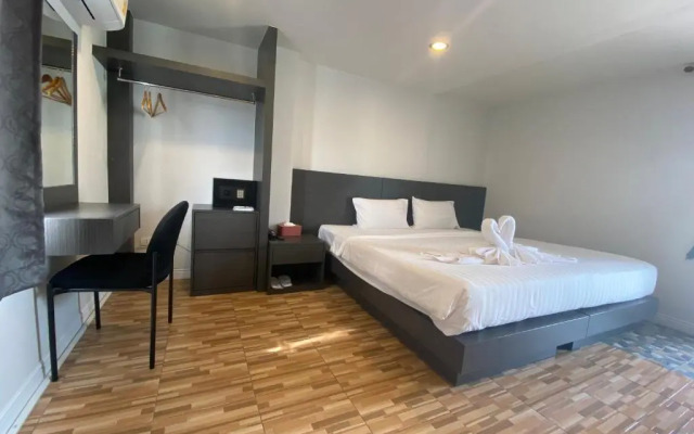 77 Patong Hotel & Spa