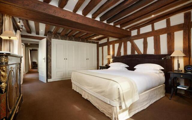 Pavillon de la Reine & Spa, Place des Vosges