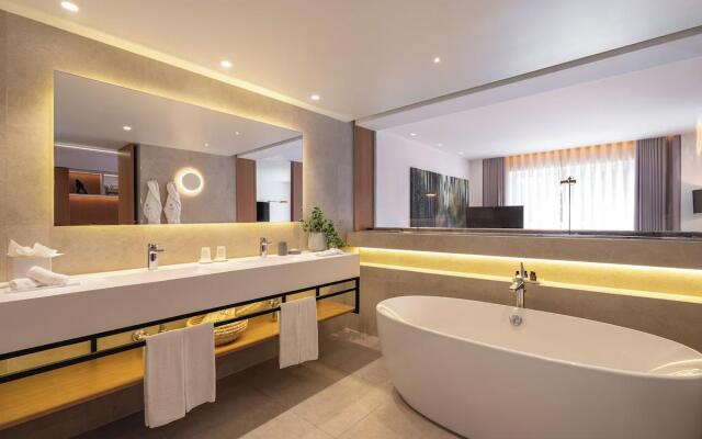 Celay Hotel
