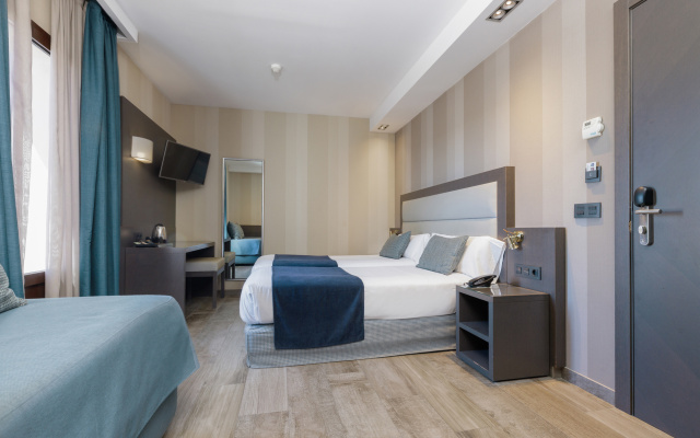 Hotel Reina Cristina