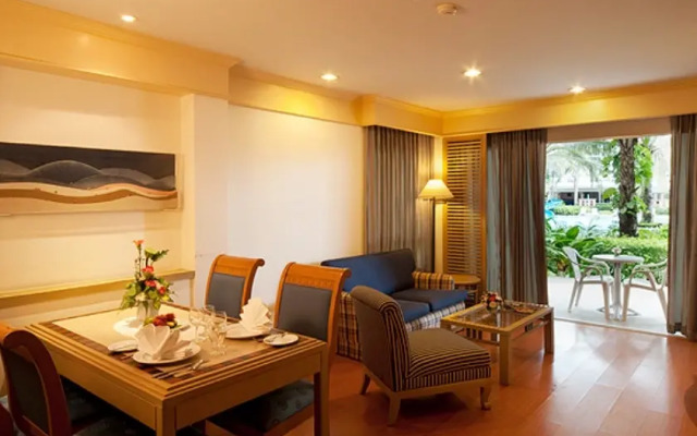 Spring Field Beach Resort