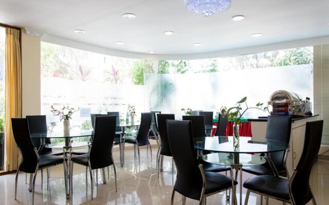 Beach Palace Hotel