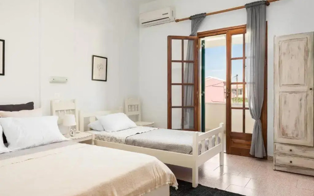 Marias Seaside Apartments