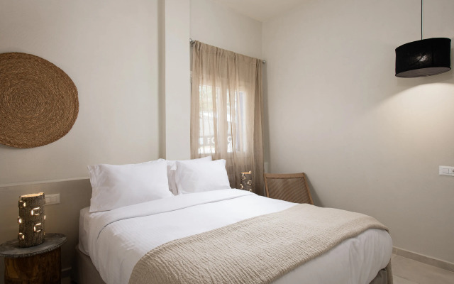 Bios Santorini Vegan - Vegetarian Boutique Hotel 