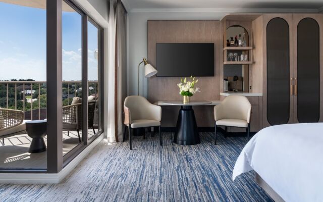 The Ritz-Carlton Dallas, Las Colinas