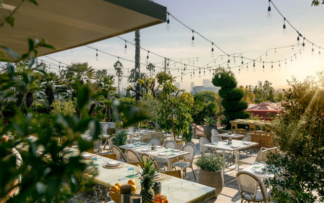 Four Seasons Los Angeles at Beverly Hills