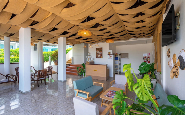 Kata Hill Sea View Hotel