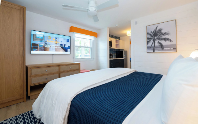Sunshine Suites Resort