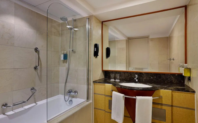 Queen Elizabeth 2 Hotel by Accor