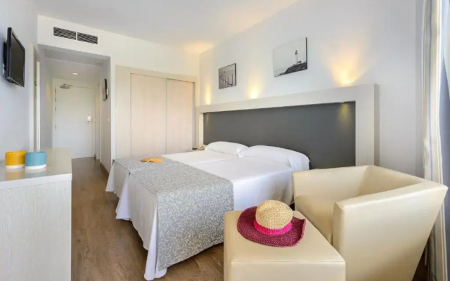 Отель Vibra Beverly Playa