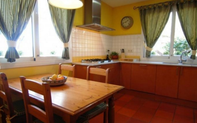 Caldes d'Estrach - 3 BR Villa - CCS 9405