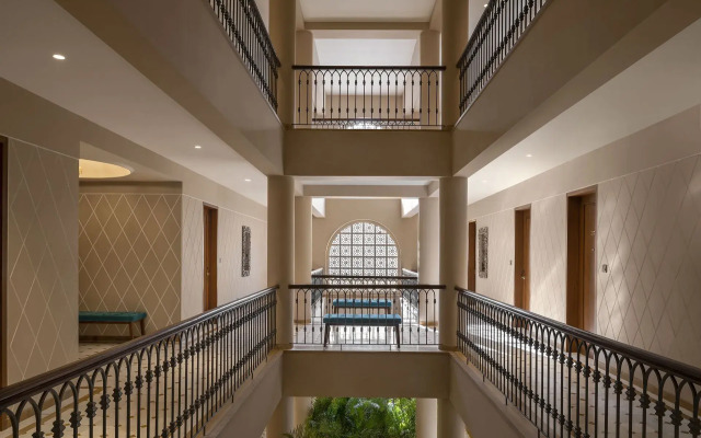 Hotel Time Square Club Resort & Spa