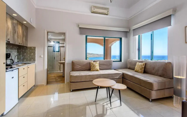 Caldera Beach Hotel
