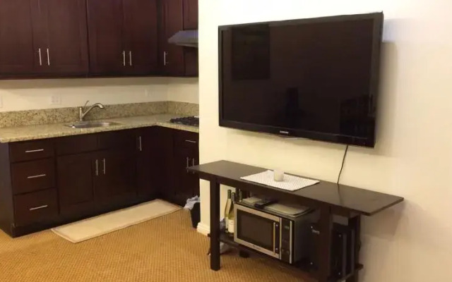 Private Bungalow at 5 Star Resort 2 Rooms Suite