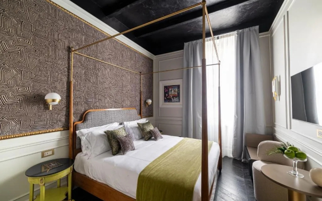 HT6 Hotel