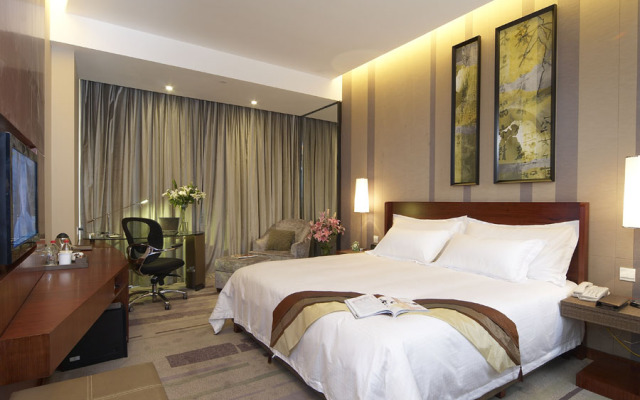 PHIREN Hotel Anji Jiuzhou Changshuo Plaza, Anji