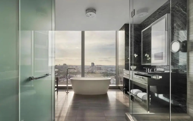 Four Seasons Hotel One Dalton Street, Boston