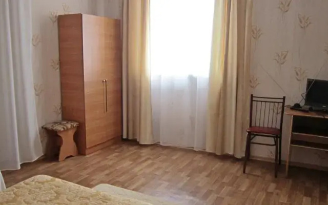 Kameliya u Morya Guest House