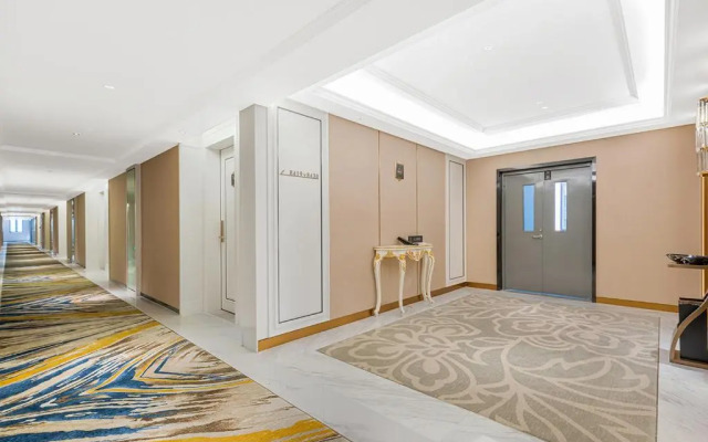 Vienna International Hotel (Xi'an Jinye Road Branch)