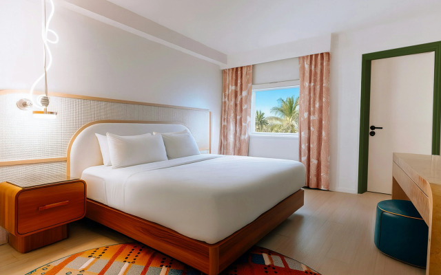 The Luce, St. Pete Beach, a Tribute Portfolio Hotel