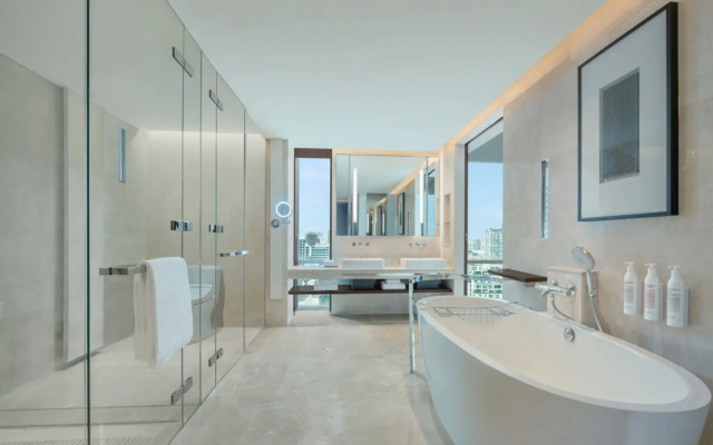 Le Meridien Bangkok
