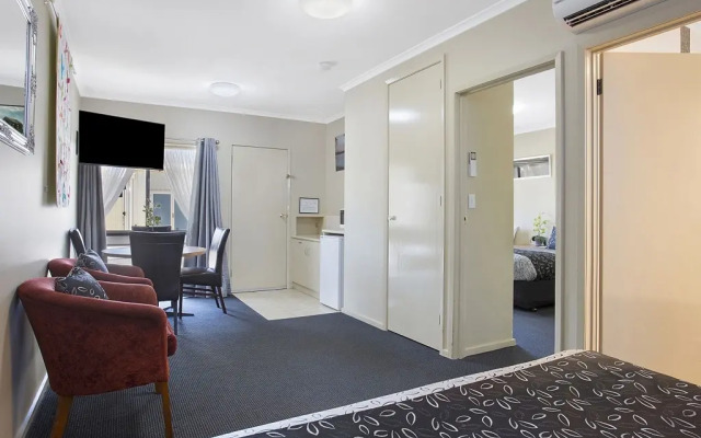 Comfort Inn May Park