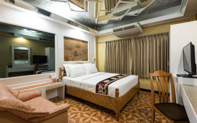 Seashore Pattaya Resort