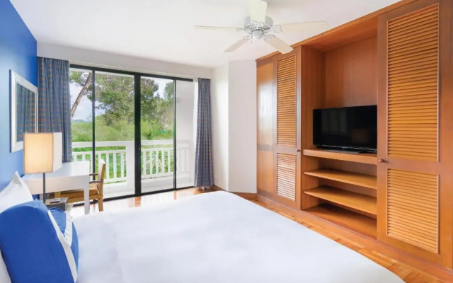 Homm Suites Laguna