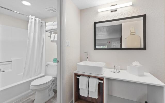 Developer Inn Highway, A Howard Johnson by Wyndham