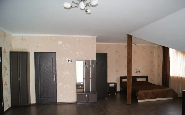 Artari Guest House
