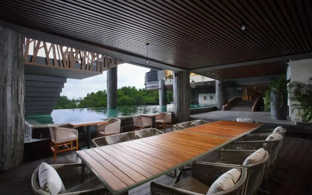 The Crystal Luxury Bay Resort Nusa Dua