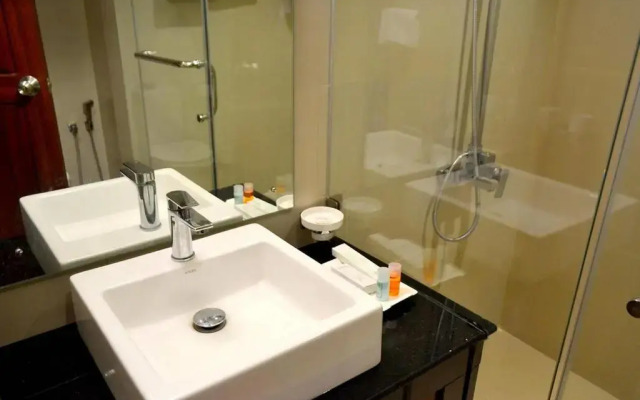 Good Wood Airport Hotel