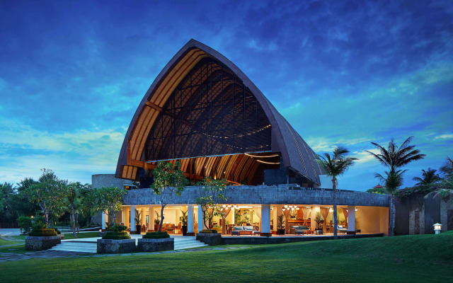 MERUSAKA Nusa Dua
