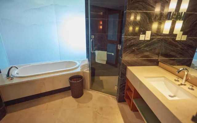 Wan Tsui Tong Riverside Hotel
