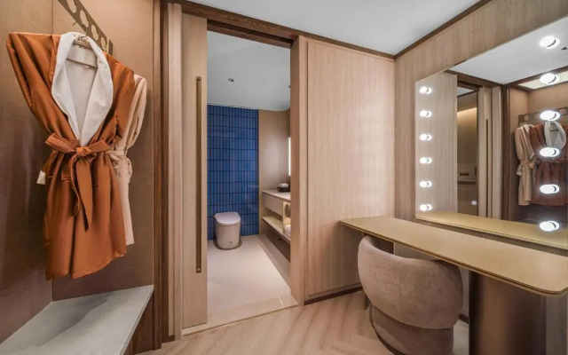 Crystal Orange Hotel (Shanghai Yu Garden)