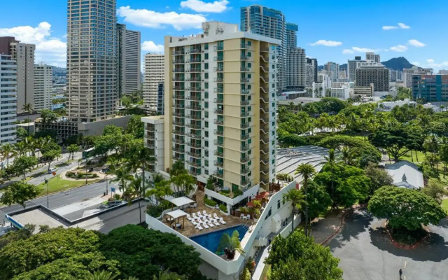 Luana Waikiki Hotel & Suites