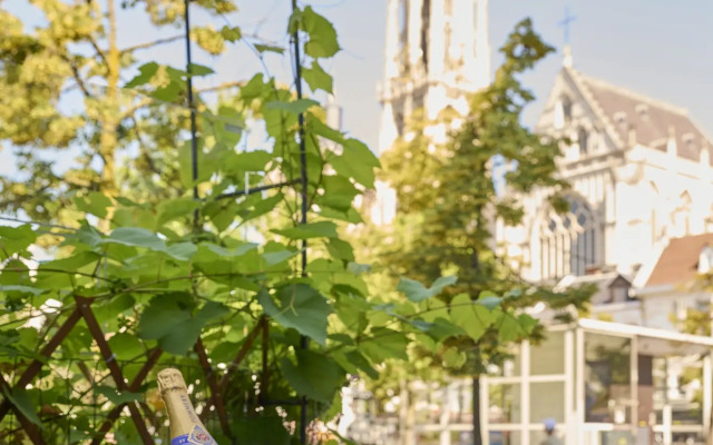 Hilton Antwerp Old Town