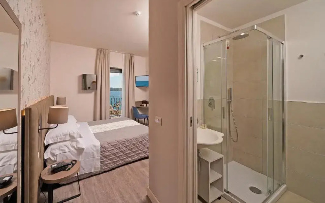 Hotel Du Lac Gardone Riviera