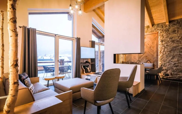 24 by AvenidA - Mountain Hotel