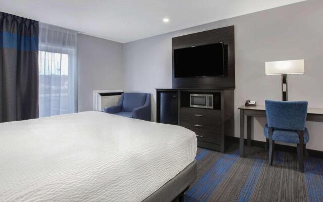 Days Inn by Wyndham Barrie