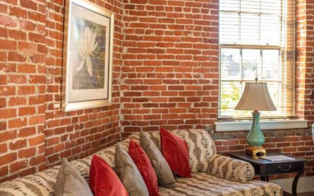 Lancaster Arts Hotel