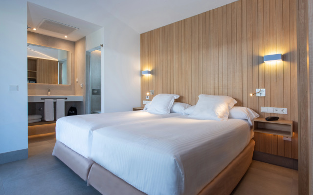 Valentin Playa de Muro Resort
