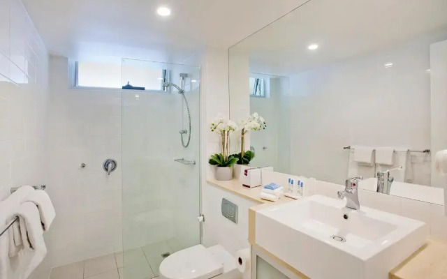 Maison Noosa Beachfront Resort