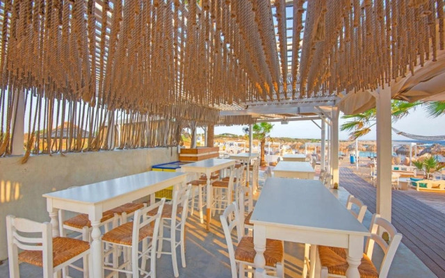 Dome Beach Marina Hotel & Resort