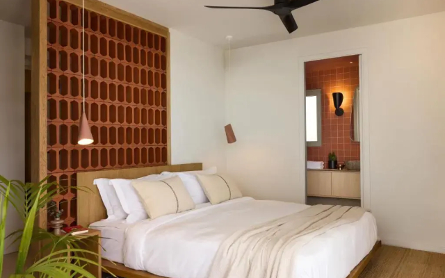 Sea View Beach Penthouse – Athens Coast