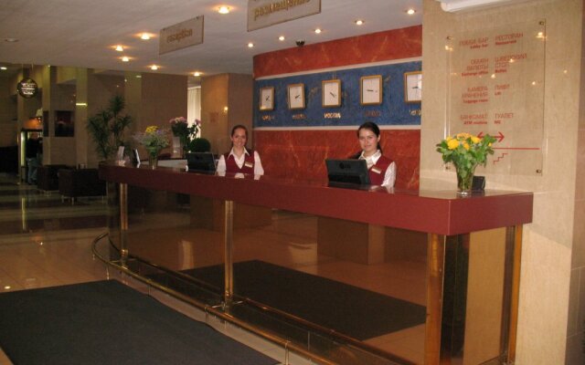 Rossiya Hotel