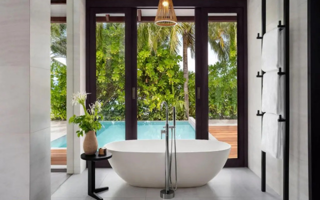 Anantara Veli Maldives Resort