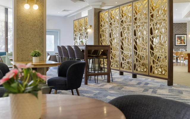 DoubleTree by Hilton Manchester Airport