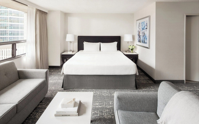 Chelsea Hotel, Toronto