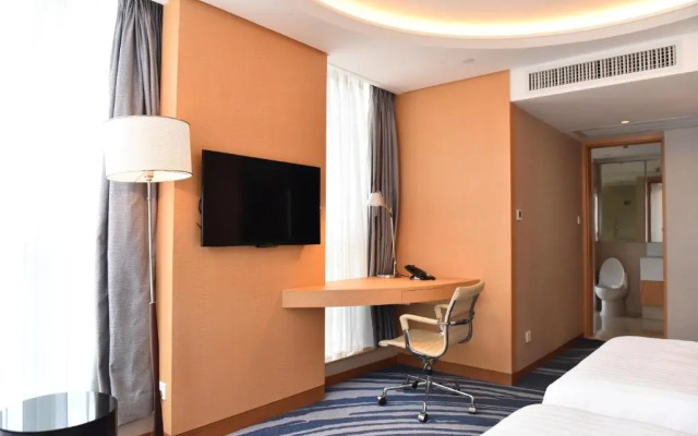 Crowne Plaza Shenzhen Futian by IHG Hotel